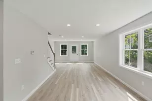 71 Pine St, Warren, MA 01083 - Photo 8