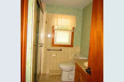 33 Claire Avenue, Northampton, MA 01062 - Photo 14