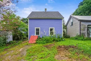 138 4th St, Montague, MA 01376 - Photo 30