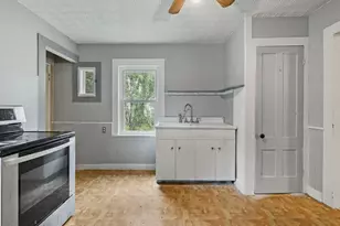 138 4th St, Montague, MA 01376 - Photo 10