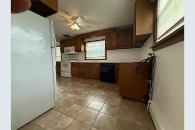 16 Indian Rock Dr #B, Saugus, MA 01906 - Photo 6