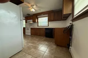 16 Indian Rock Dr, Saugus, MA 01906 - Photo 6