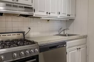 101 Myrtle St, Boston, MA 02114 - Photo 6