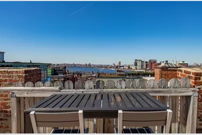 101 Myrtle St #1, Boston, MA 02114 - Photo 12