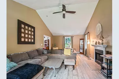 4 Commonwealth Ave, Auburn, MA 01501 - Photo 20
