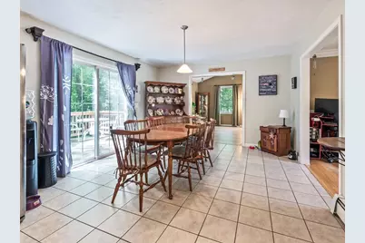 4 Commonwealth Ave, Auburn, MA 01501 - Photo 10