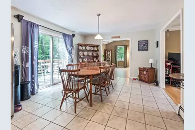 4 Commonwealth Ave, Auburn, MA 01501 - Photo 10