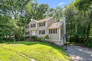 4 Commonwealth Ave, Auburn, MA 01501 - Photo 2