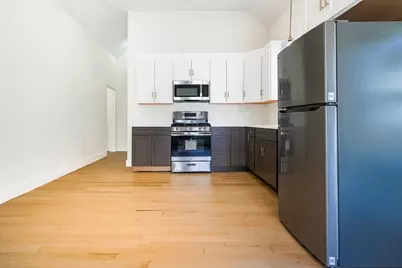 112 Hendrick, Providence, RI 02908 - Photo 2