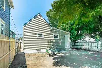 112 Hendrick, Providence, RI 02908 - Photo 16