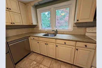 7 Wayne Dr, Foxboro, MA 02035 - Photo 4