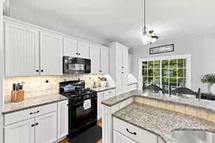 17 Ramona's Way, East Longmeadow, MA 01028 - Photo 14
