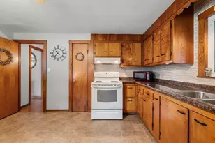 116 Kensington St, Agawam, MA 01030 - Photo 24