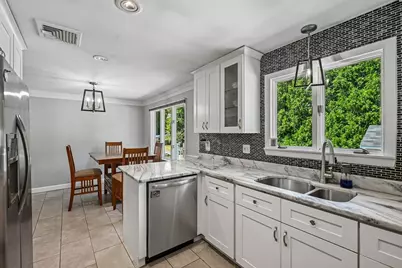 34 Duston Dr, Methuen, MA 01844 - Photo 8