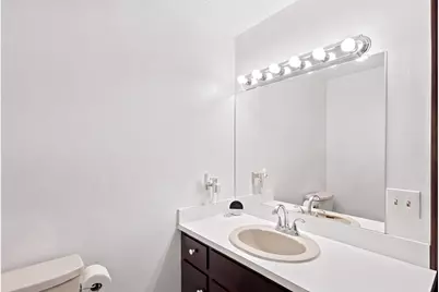 8 Flanagan Drive, Framingham, MA 01701 - Photo 28