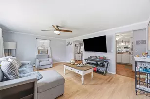 37 Parker St, Fitchburg, MA 01420 - Photo 4