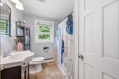 37 Parker St, Fitchburg, MA 01420 - Photo 12
