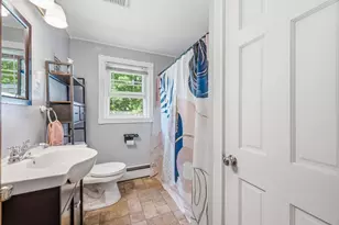 37 Parker St, Fitchburg, MA 01420 - Photo 12