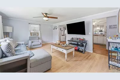 37 Parker St, Fitchburg, MA 01420 - Photo 4