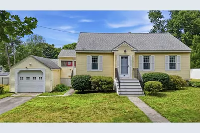 36 Holbrook Rd, North Andover, MA 01845 - Photo 4