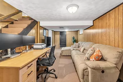 9 Berwick Street, Boston, MA 02132 - Photo 22