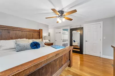 9 Berwick Street, Boston, MA 02132 - Photo 14
