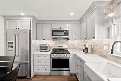 9 Park Ave, Framingham, MA 01701 - Photo 12