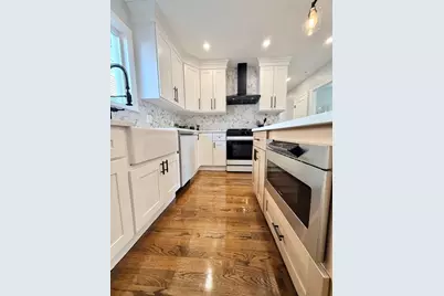 60-62 Wellsmere Road #2, Boston, MA 02131 - Photo 2