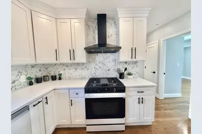 60-62 Wellsmere Road #2, Boston, MA 02131 - Photo 4