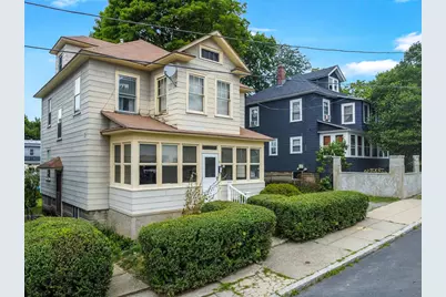 13 Endicott St, Lawrence, MA 01841 - Photo 2