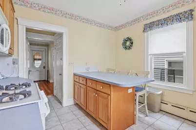 13 Endicott St, Lawrence, MA 01841 - Photo 8