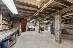 8 Chase St, Beverly, MA 01915 - Photo 24