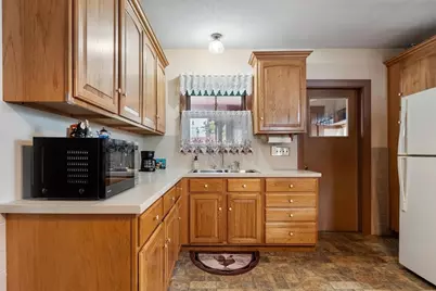 8 Chase Street, Beverly, MA 01915 - Photo 14