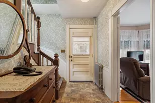 8 Chase St, Beverly, MA 01915 - Photo 16