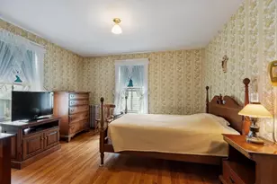 8 Chase St, Beverly, MA 01915 - Photo 16