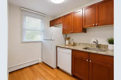 345 Harvard St #3B, Cambridge, MA 02138 - Photo 8