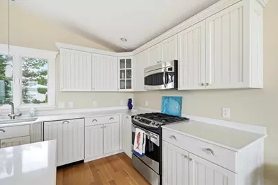 163 Beach Ave, Hull, MA 02045 - Photo 10