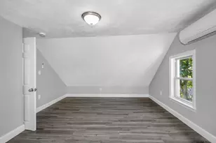 50-52 Willow St, Lowell, MA 01852 - Photo 8