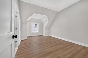 533 Washington St, Boston, MA 02124 - Photo 8