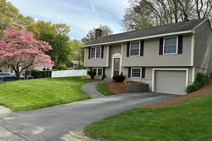 59 Bennett St, Hudson, MA 01749 - Photo 2