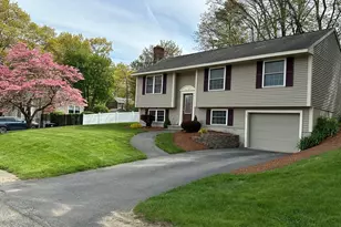 59 Bennett St, Hudson, MA 01749 - Photo 2