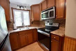 197 Birch St, Pembroke, MA 02359 - Photo 6