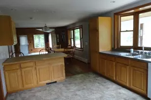 211 Old Meeting House Rd, Townsend, MA 01469 - Photo 6