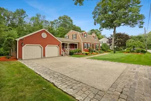 195 Colonial Dr, Somerset, MA 02726 - Photo 4