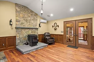 195 Colonial Dr, Somerset, MA 02726 - Photo 20
