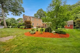 195 Colonial Dr, Somerset, MA 02726 - Photo 10