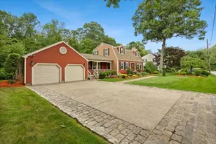 195 Colonial Dr, Somerset, MA 02726 - Photo 4