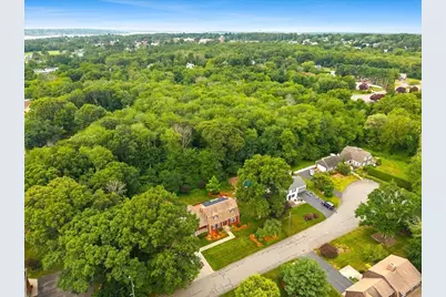 195 Colonial Dr, Somerset, MA 02726 - Photo 6