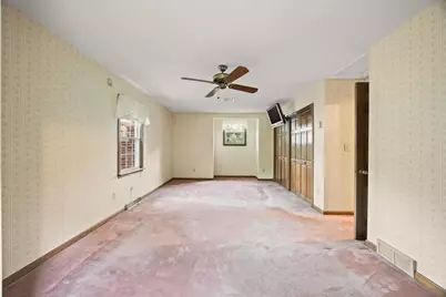 195 Colonial Dr, Somerset, MA 02726 - Photo 36
