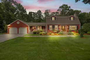 195 Colonial Dr, Somerset, MA 02726 - Photo 2